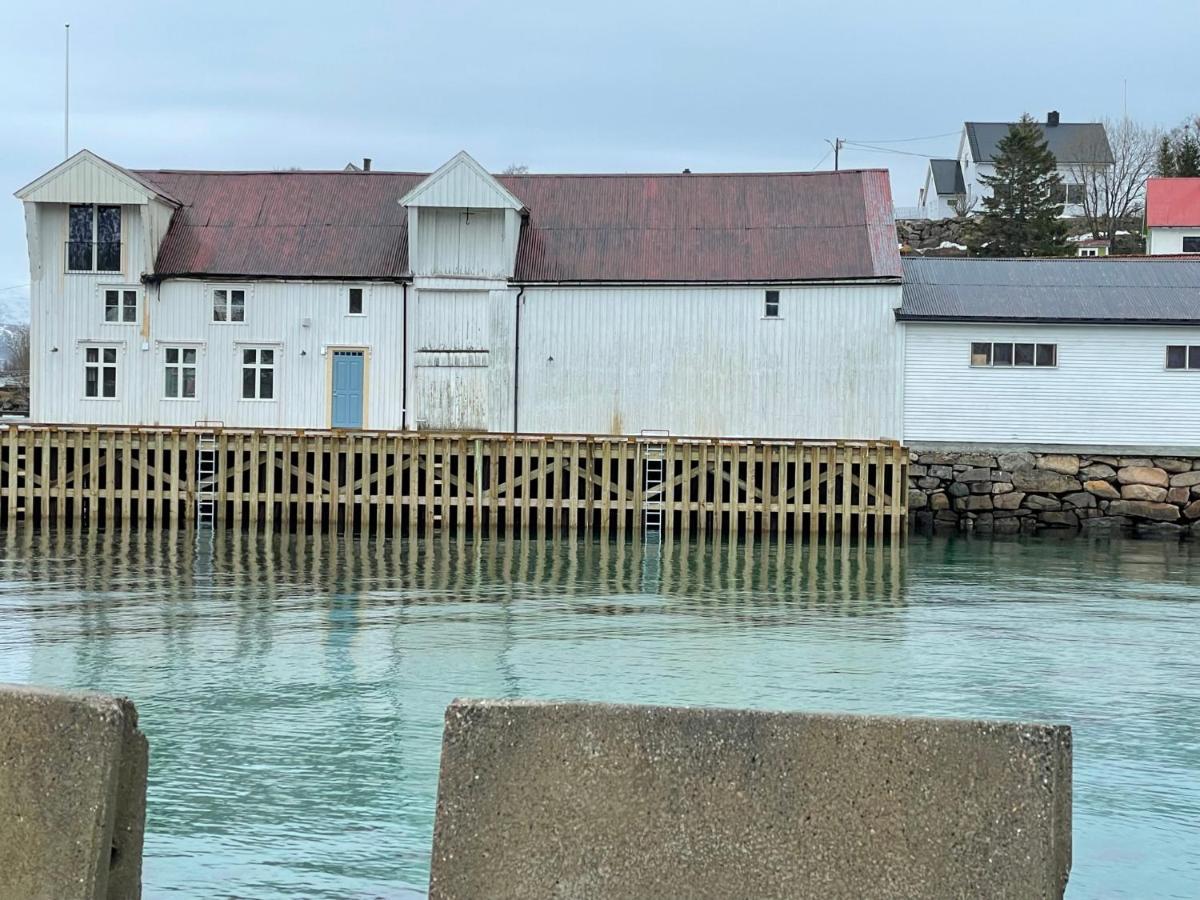 1. Etg I Dampskipsbrygga, Lodingen Havn Exteriör bild