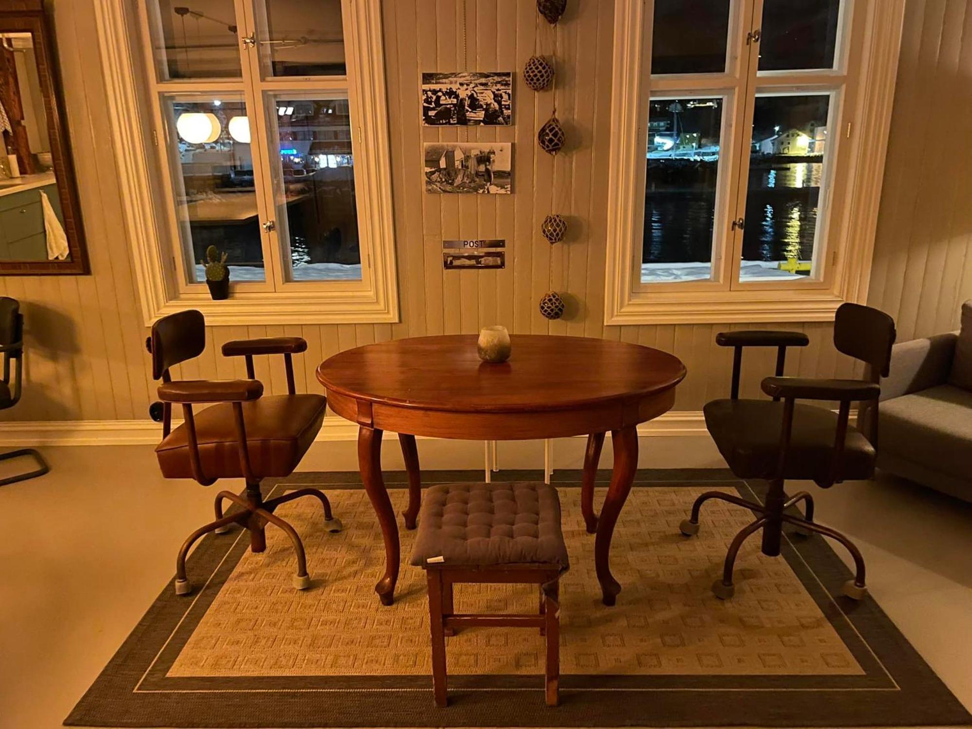 1. Etg I Dampskipsbrygga, Lodingen Havn Exteriör bild
