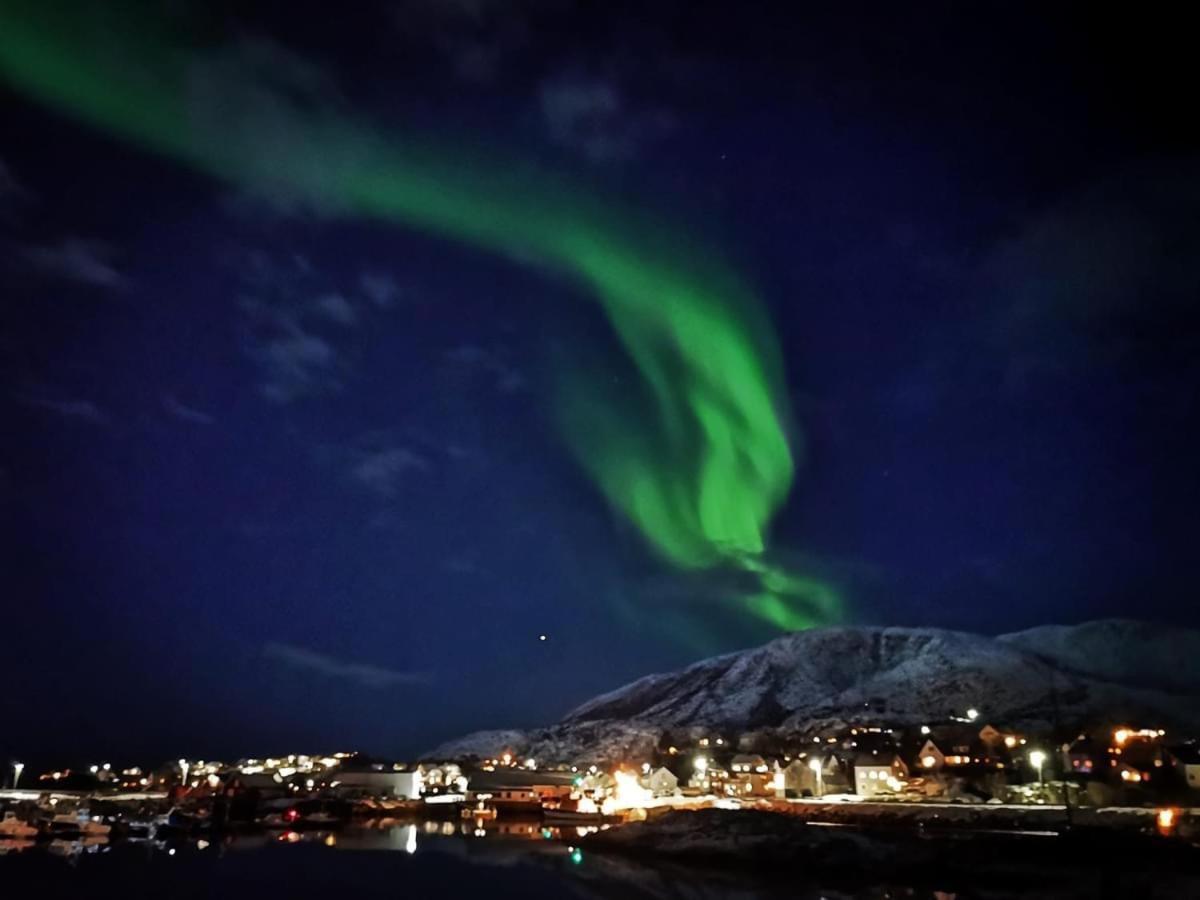 1. Etg I Dampskipsbrygga, Lodingen Havn Exteriör bild